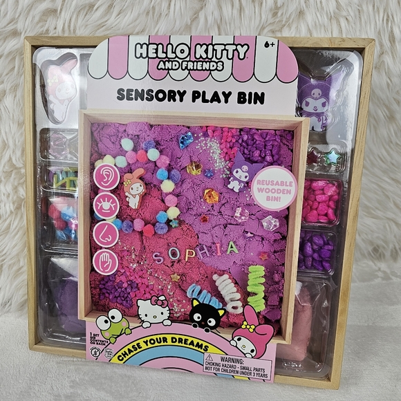 HELLO KITTY and FRIENDS Sensory Play Bin Chase Your Dreams - Picture 1 of 12
